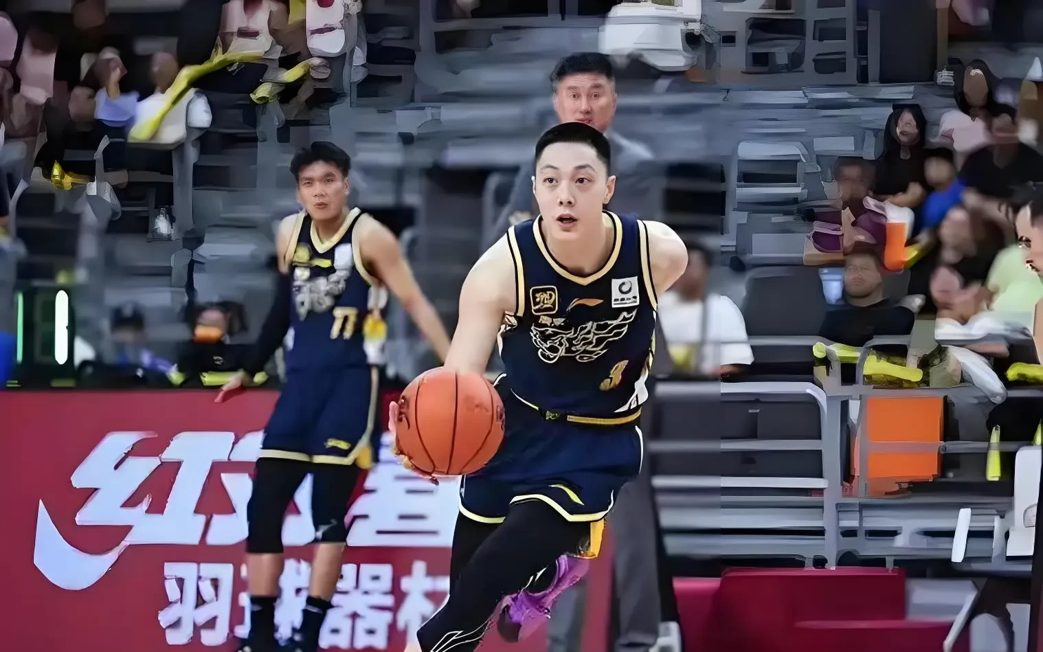 福建队逆袭登顶，发挥出色稳居不败之地